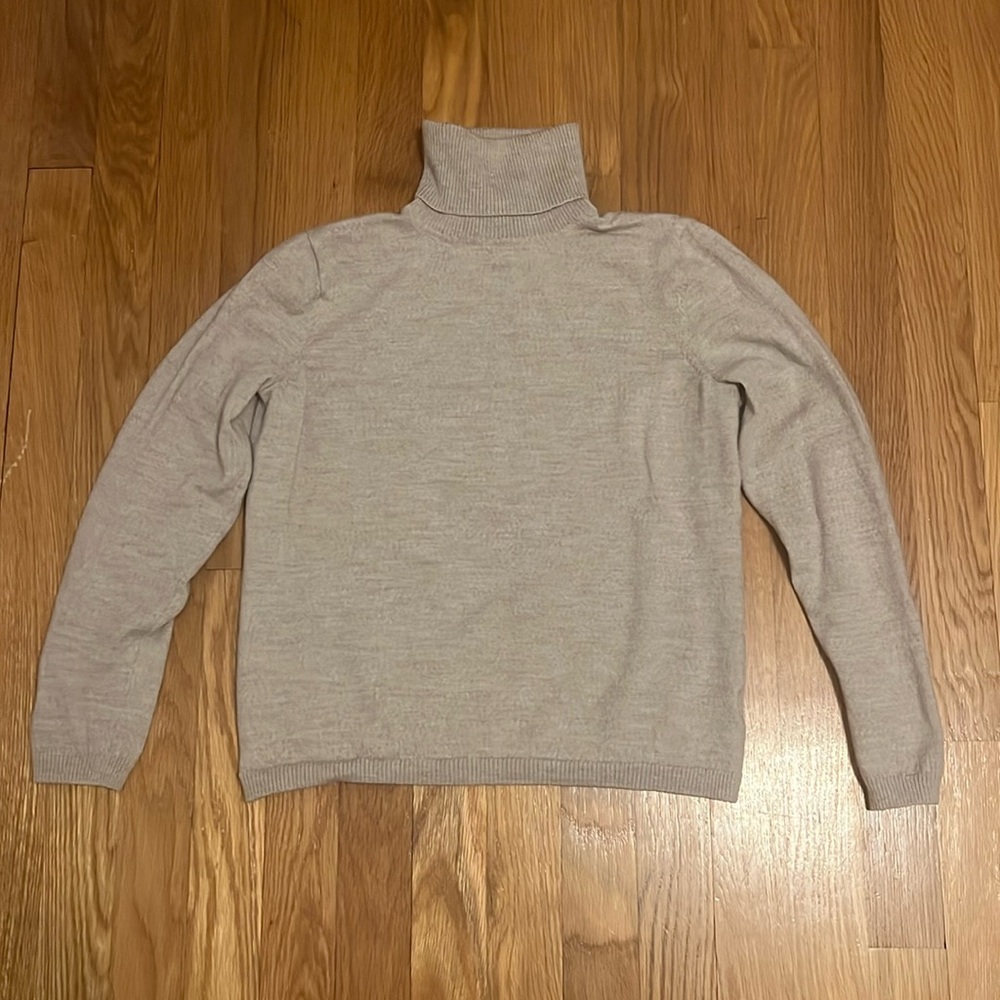 Pendelton 100% merino wool tan turtleneck sweater size medium